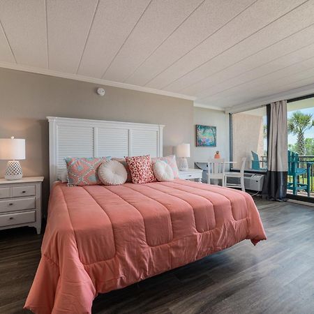 Ground Floor Ocean Front Studio - Caravelle Resort 124 Myrtle Beach Zewnętrze zdjęcie