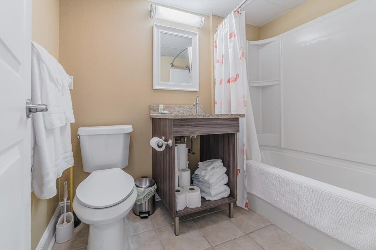 Ground Floor Ocean Front Studio - Caravelle Resort 124 Myrtle Beach Zewnętrze zdjęcie