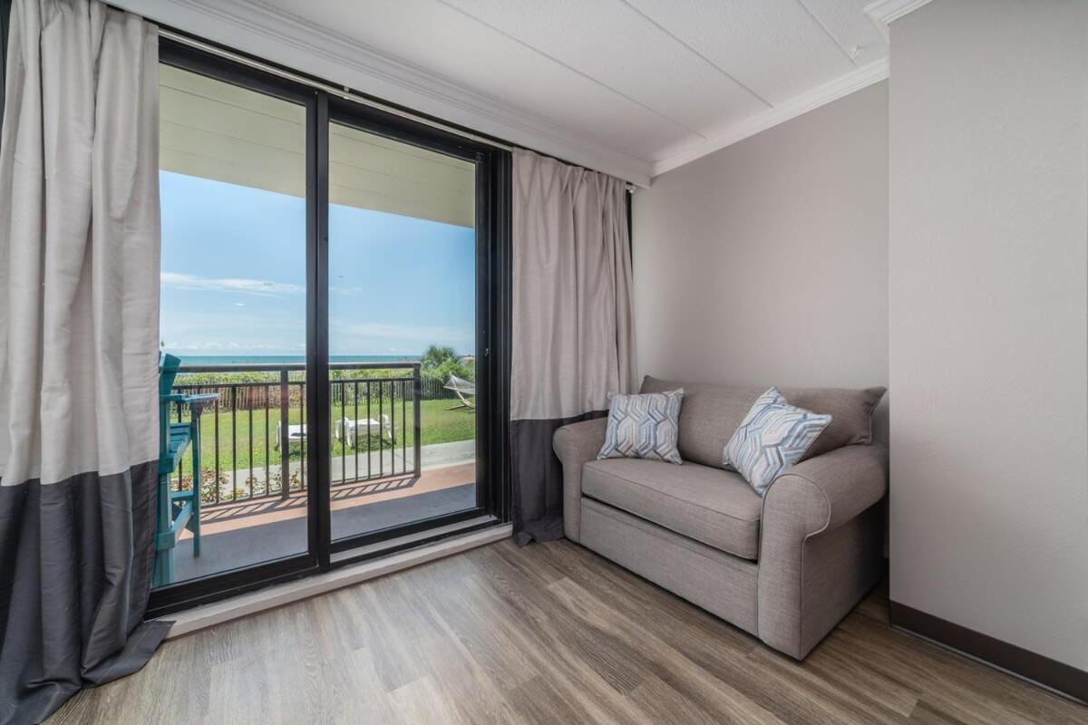 Ground Floor Ocean Front Studio - Caravelle Resort 124 Myrtle Beach Zewnętrze zdjęcie