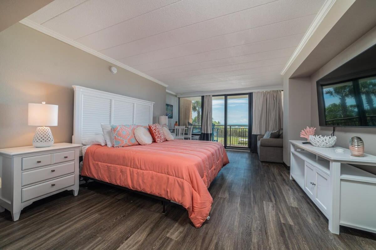 Ground Floor Ocean Front Studio - Caravelle Resort 124 Myrtle Beach Zewnętrze zdjęcie