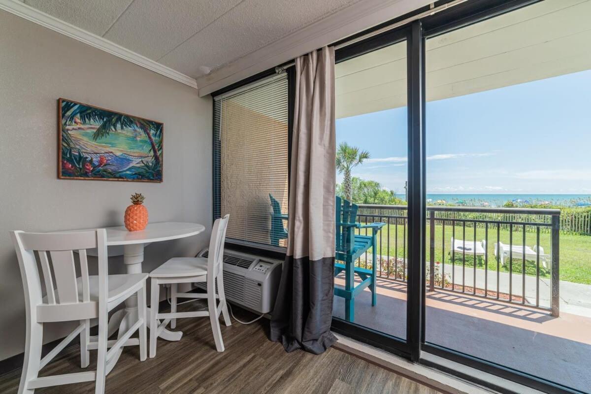 Ground Floor Ocean Front Studio - Caravelle Resort 124 Myrtle Beach Zewnętrze zdjęcie
